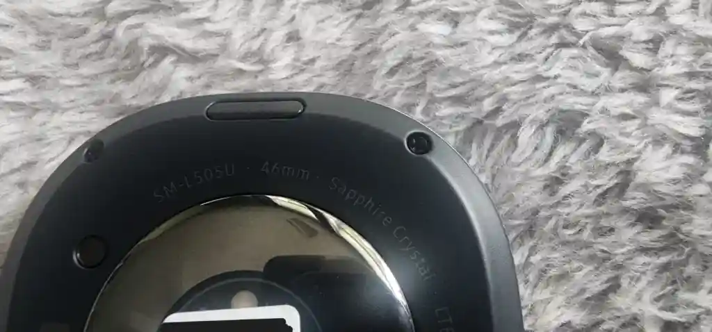 Samsung Galaxy Watch 8 Classic - Live Image (7)