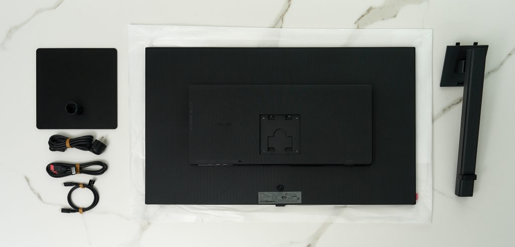 Samsung ViewFinity S8 37-Inch Monitor - Box Contents