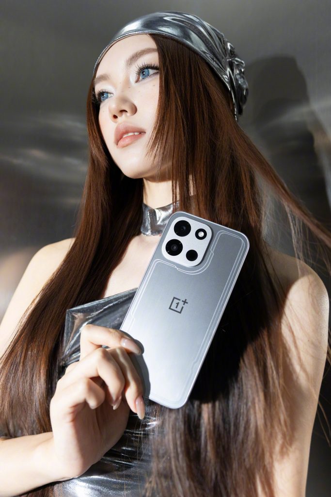 004dYw4Bly1i8uh612zvsj647s6bku1a02