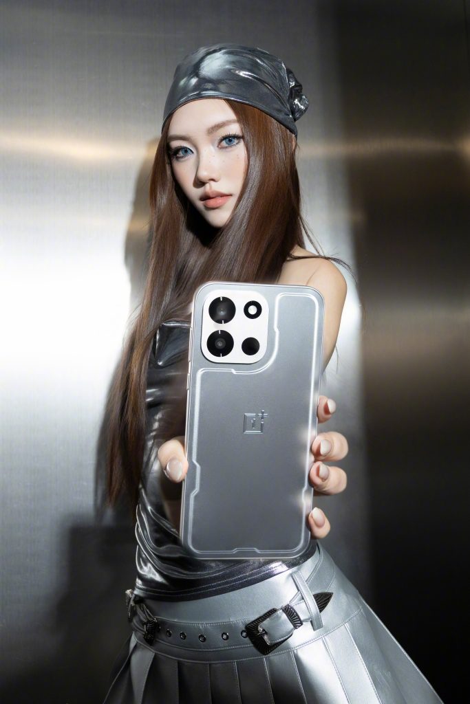 004dYw4Bly1i8uh6uxw0yj647s6bke8d02