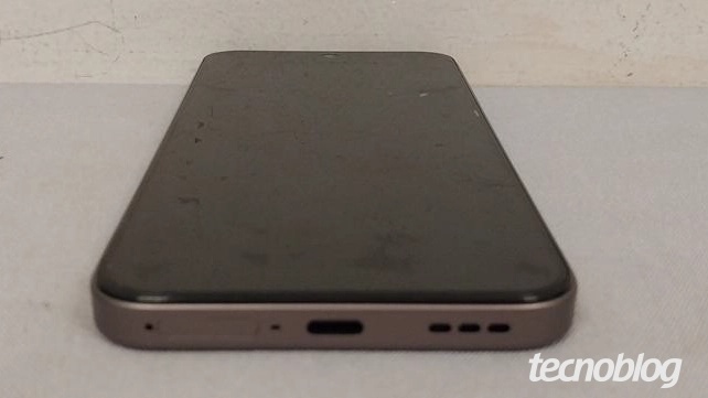 Oppo A7 Pro 5G - Live Image