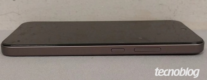 Oppo A7 Pro 5G - Live Image